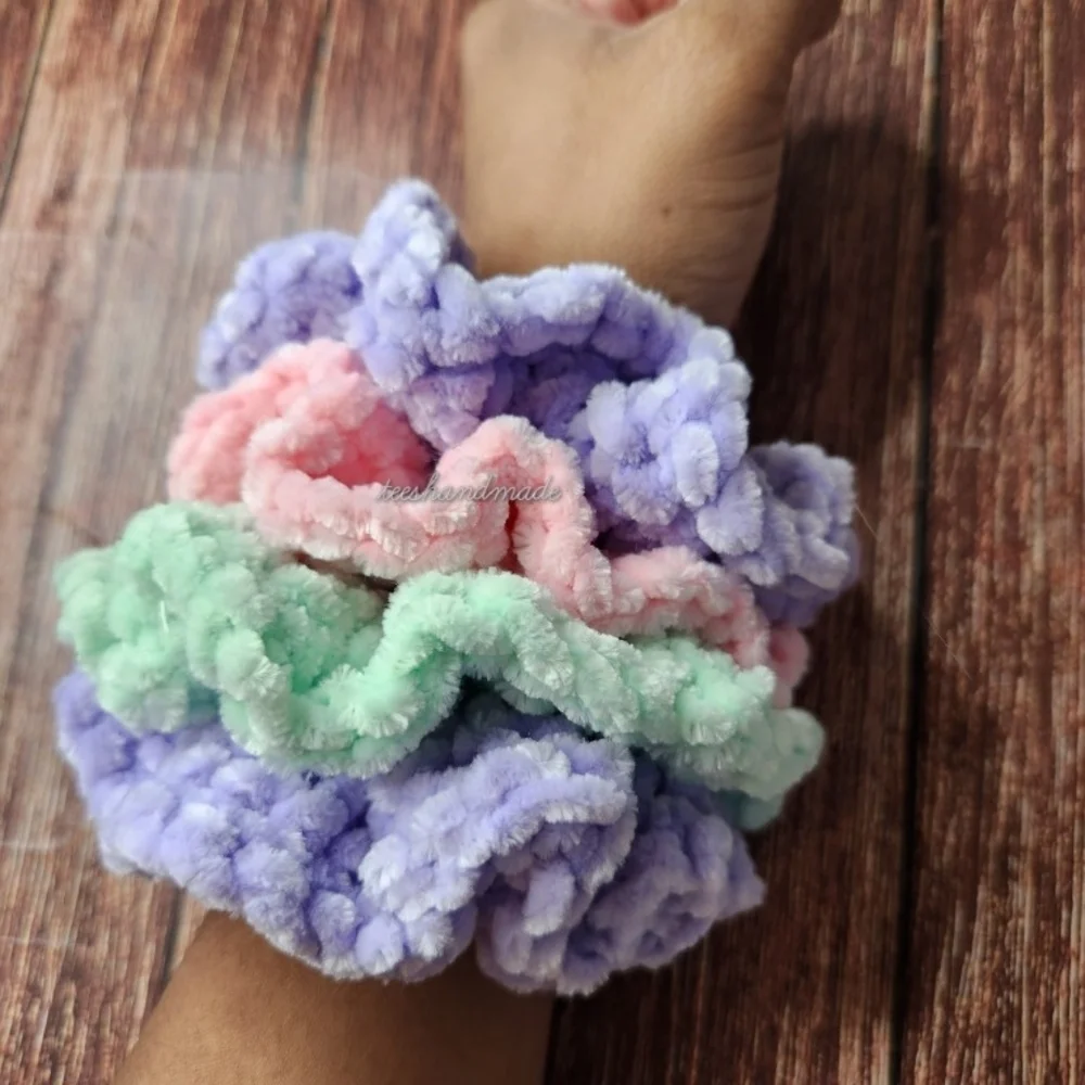 Velvet Scrunchie Set of 4